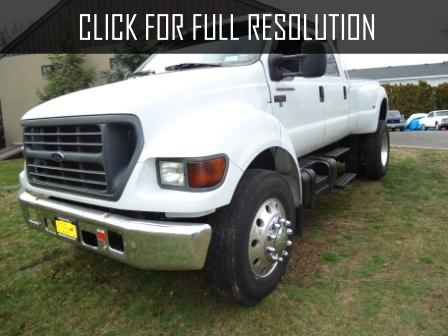 2000 Ford F650