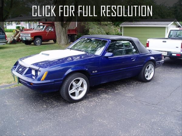 1985 Ford Mustang Convertible