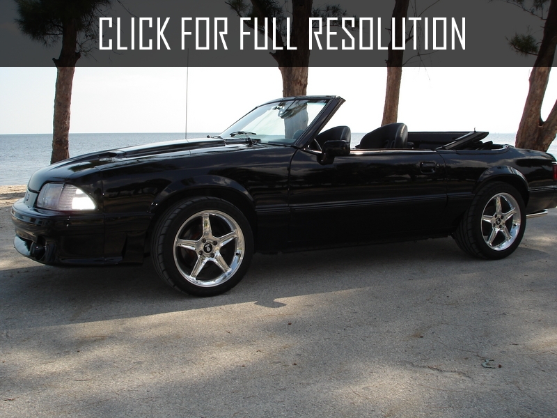1990 Ford Mustang Convertible