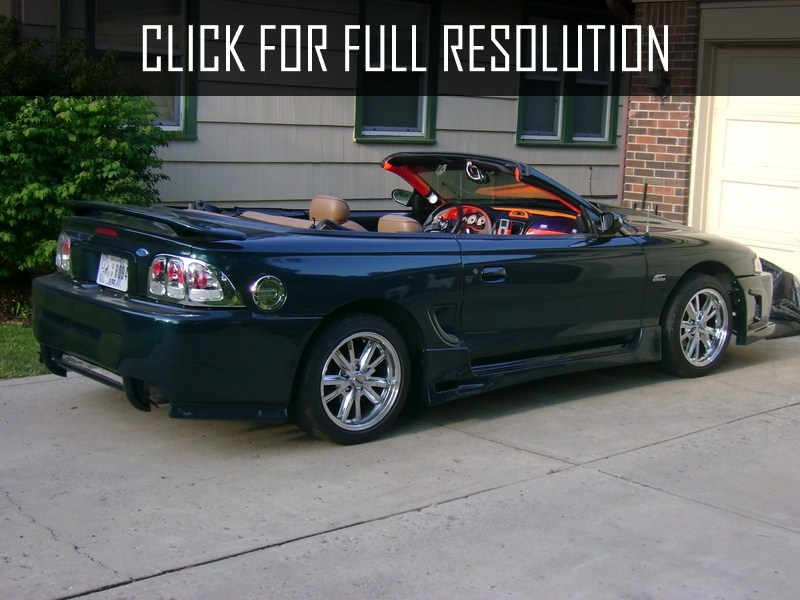 1995 Ford Mustang Convertible