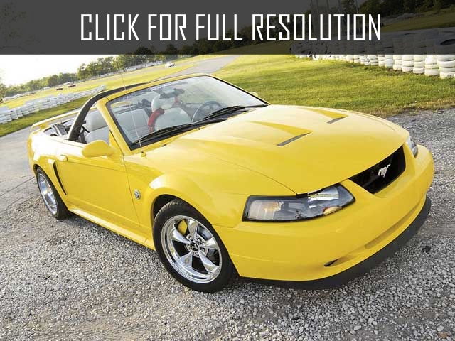 2004 Ford Mustang Convertible