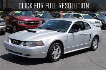 2004 Ford Mustang