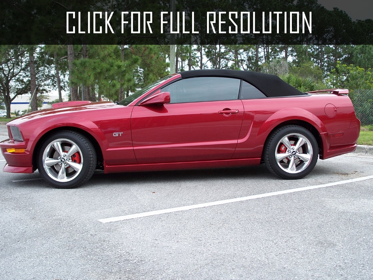 2006 Ford Mustang Convertible