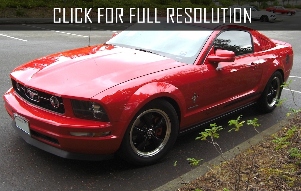 2006 Ford Mustang V6 - news, reviews, msrp, ratings with amazing images