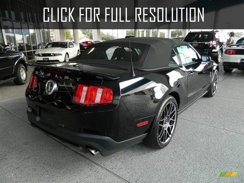 2012 Ford Mustang Convertible