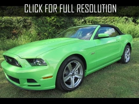 2013 Ford Mustang Convertible