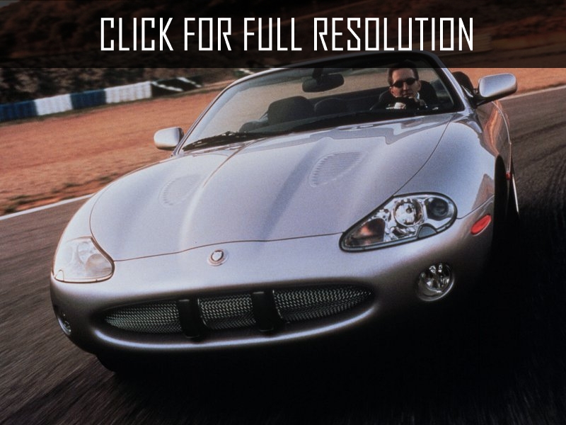 2001 Jaguar Xkr