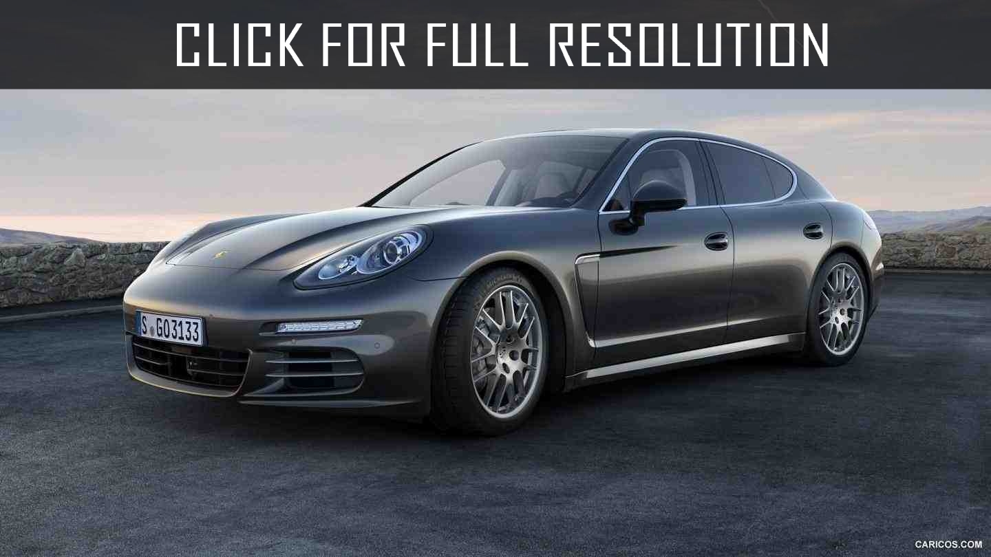 2015 Porsche Panamera 4S