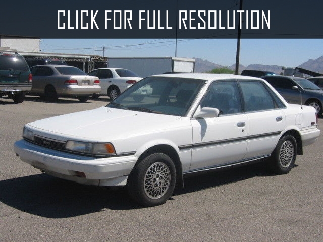 1989 Toyota Camry Le