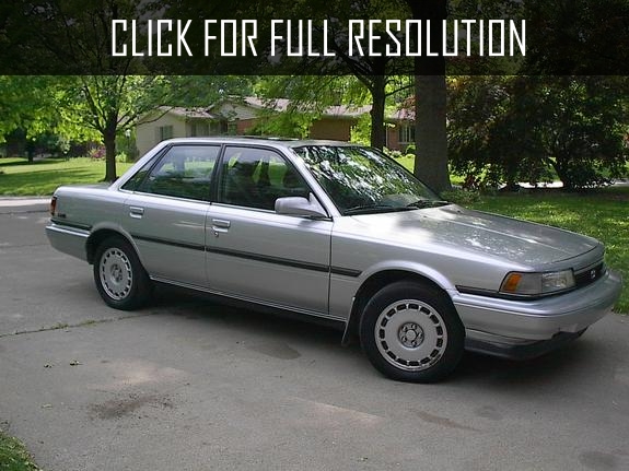 1990 Toyota Camry Le