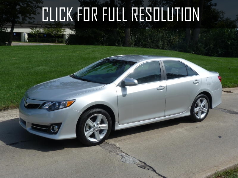 2012 Toyota Camry Le News Reviews Msrp Ratings With